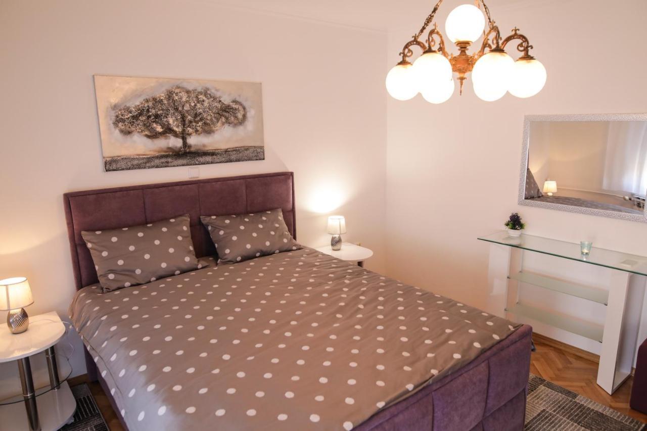 Апартаменти Apartman Kaya Джяково Екстер'єр фото